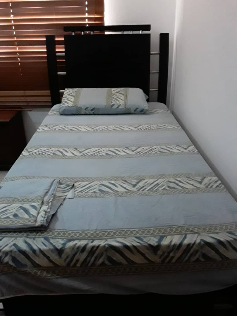 Habitacion con literas y cama adicional